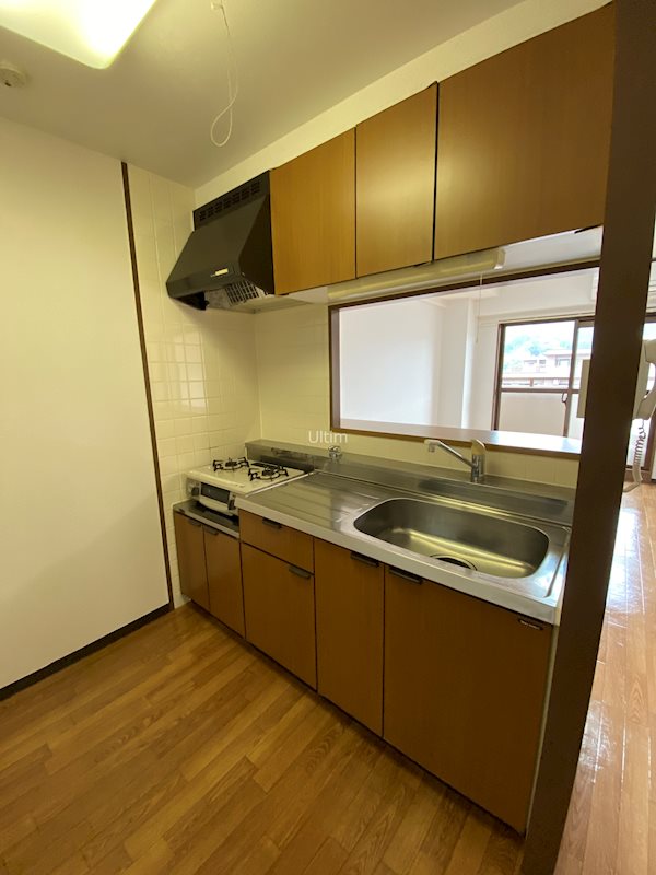 キッチン　別部屋のお写真です。ご参考までに！