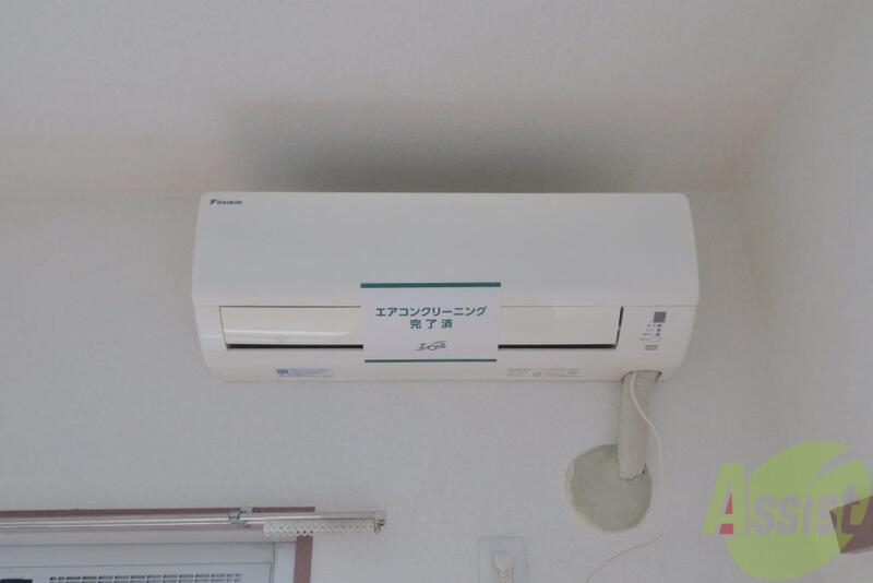 その他設備　エアコンが一基あるだけで生活がガラッと変わる気がしますねー。