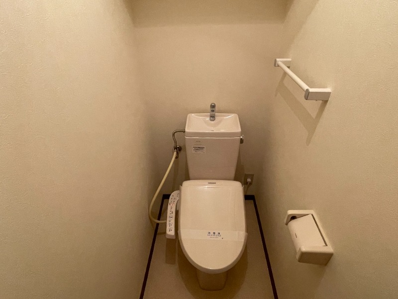 遠州鉄道 遠州病院駅 徒歩14分 4階建 築18年のトイレ写真