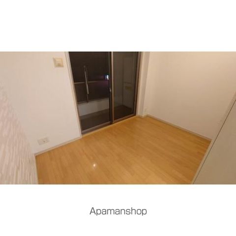 ヴェルト浅草橋の居間写真