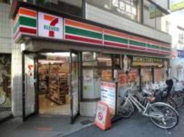 コンビニ　セブンイレブン笹塚店（コンビニ）まで245m