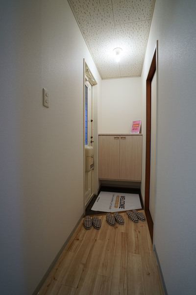 グレースタウン原Bの玄関写真