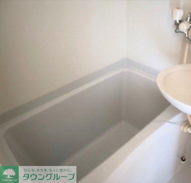 レオパレスプルミエの風呂写真