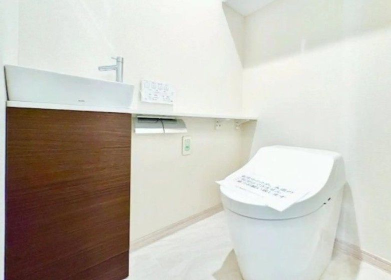 トイレ　コンパクトで使いやすいトイレです