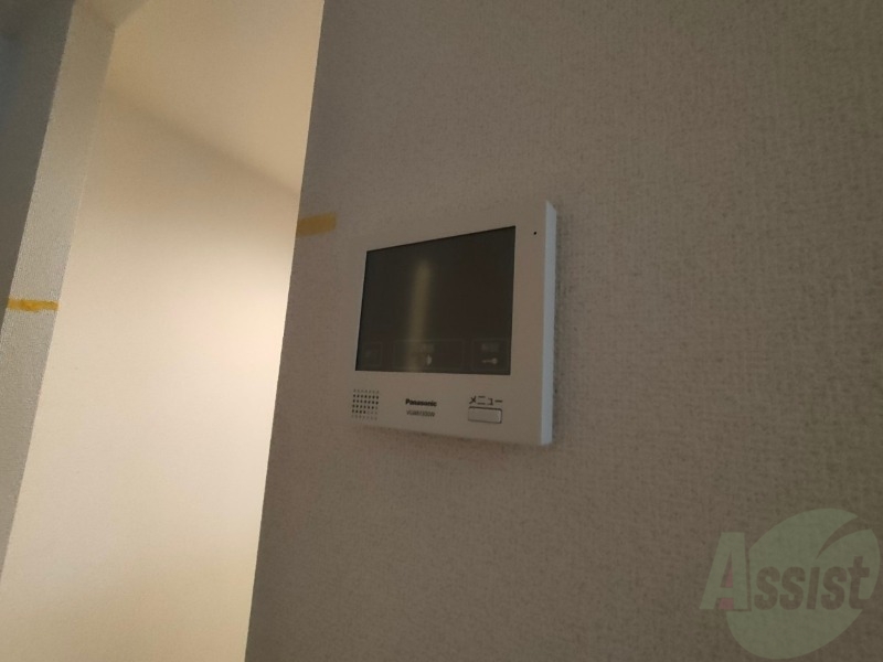 セキュリティ　ＴＶモニター付インターホンです。来客者の顔が見えるので安心！