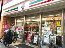 コンビニ　セブンイレブン 荒川町屋2丁目店（コンビニ）まで163m