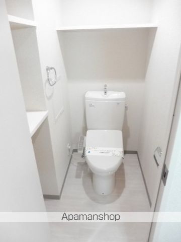 東京メトロ日比谷線 中目黒駅 徒歩9分 4階建 築21年のトイレ写真
