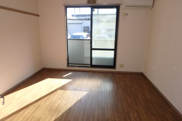 居室・リビング　他のお部屋の参考写真となります。