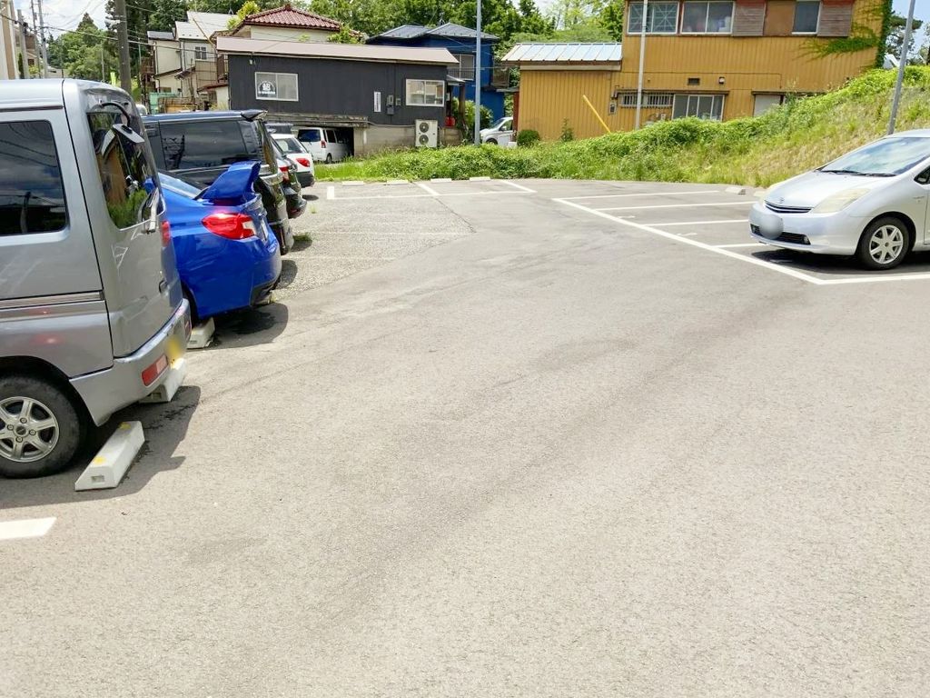 駐車場　駐車場