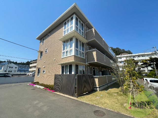 建物外観　仙台市太白区向山１丁目「シャトレ向山」