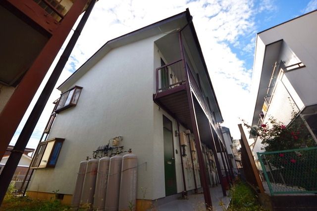 建物外観　★エントランス側の外観です★