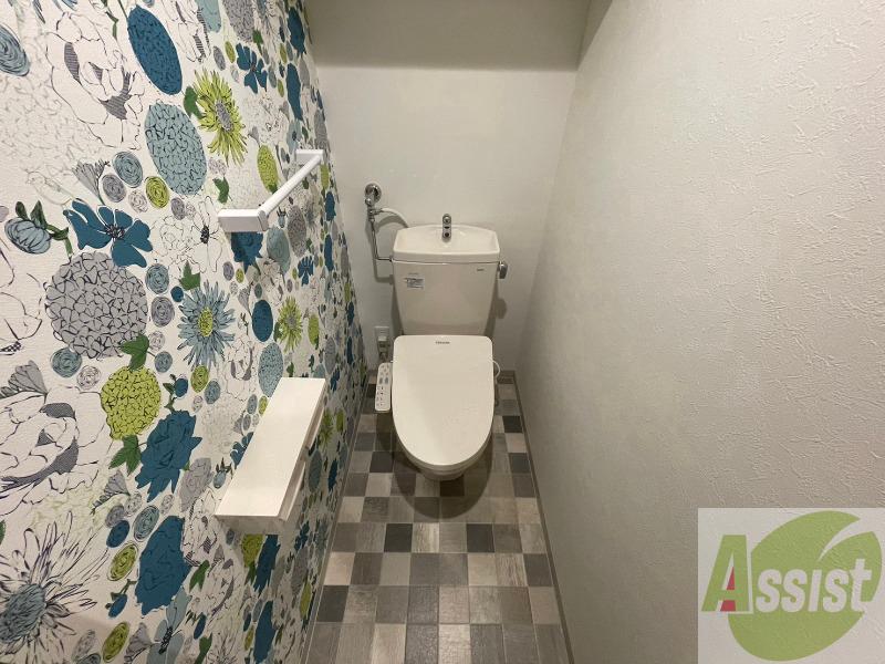 トイレ　トイレです。ウォシュレット付を探している方、おすすめです。