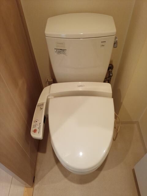 ライオンズクオーレ東京三ノ輪シティゲートのトイレ写真