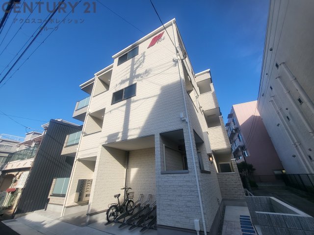 建物外観　オートロック付きで安心！宅配BOX付きで便利！