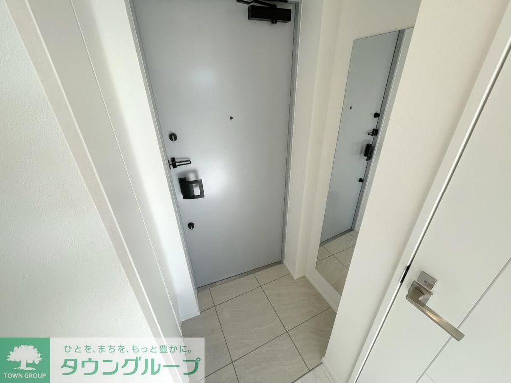 玄関　タウンハウジングレジデンス事業部　恵比寿店・赤坂店までお問…
