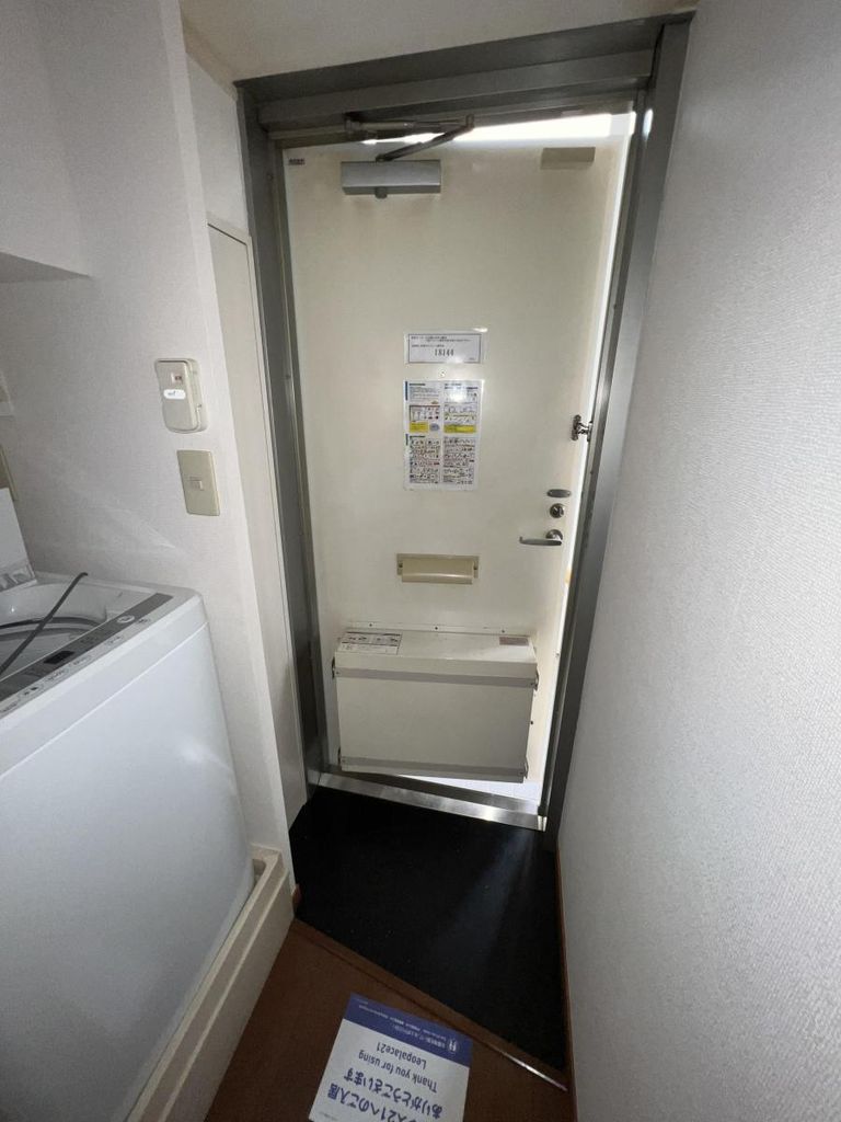 玄関　設備
