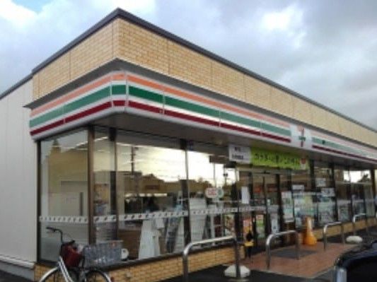 コンビニ　セブンイレブン 新潟木崎店（コンビニ）まで220m