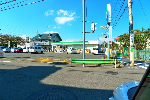 コンビニ　ファミリーマート東村山多摩湖町店（コンビニ）まで758m