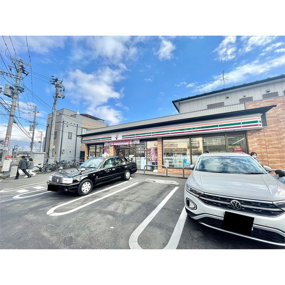 コンビニ　セブンイレブン仙台柏木店（コンビニ）まで640m