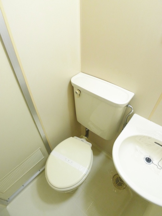 ランディ・新浦安のトイレ写真