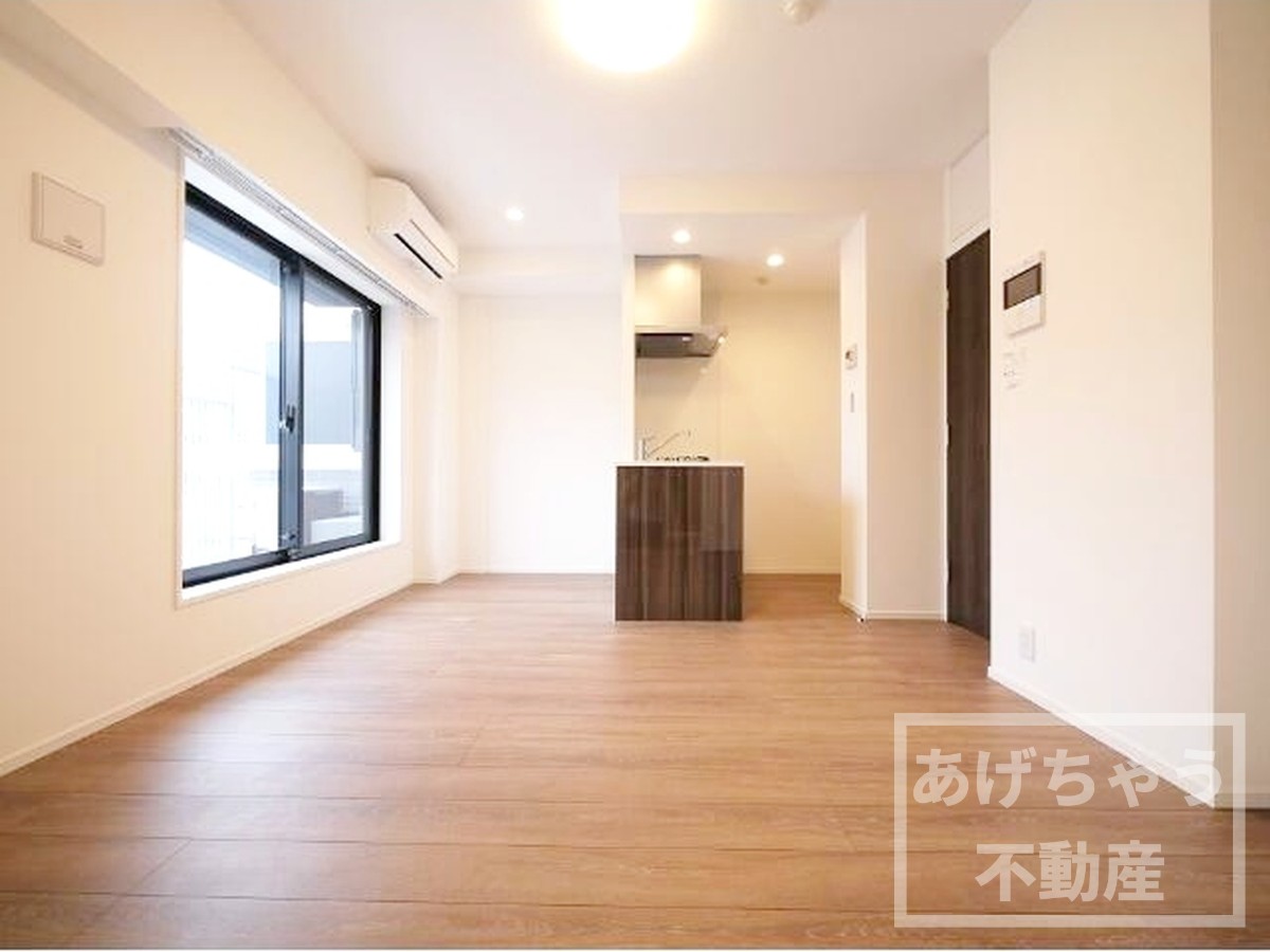 ＪＲ中央線 東中野駅 徒歩7分 5階建 築4年の居間写真