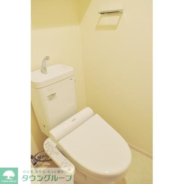 トイレ　※写真は同タイプ住戸です。