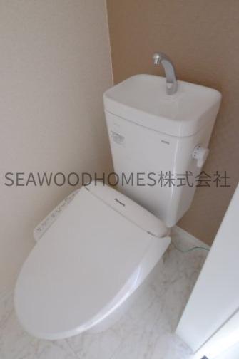 トイレ　※同施工、他部屋の参考写真となります。
