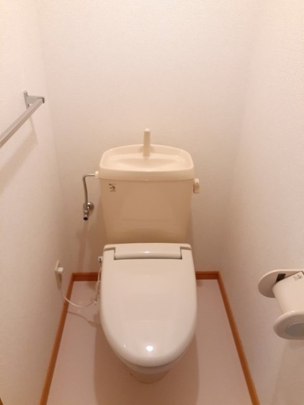トイレ　図面と現状に相違がある場合には現状を優先