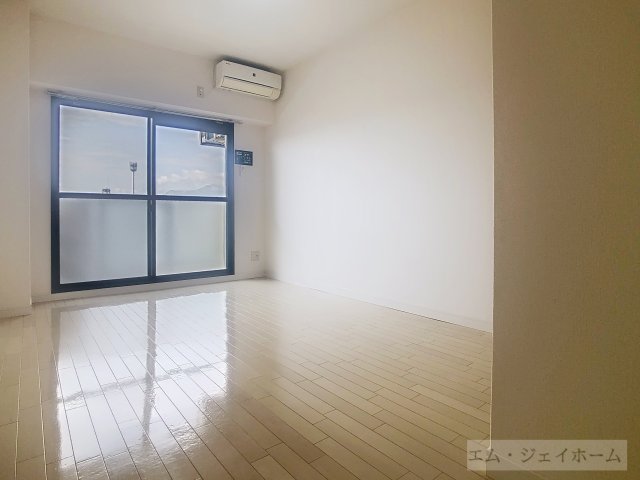 レイクヴュー堅田の居間写真