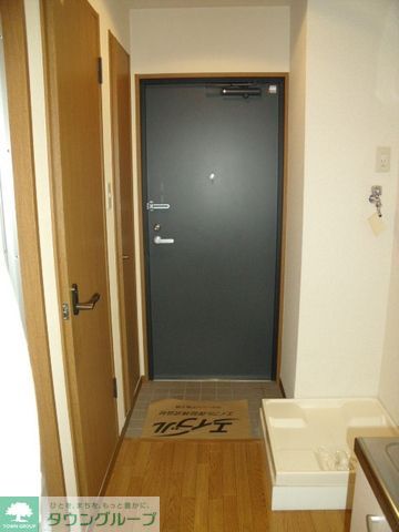 玄関　玄関　シューズボックス完備