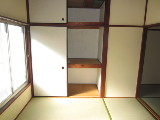 収納　押入　天袋
