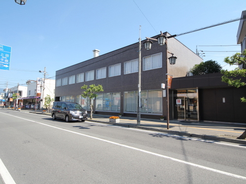 銀行　八十二銀行篠ノ井支店（銀行）まで1286m