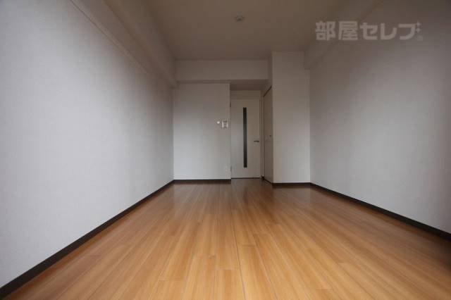 居室・リビング　８０５号室参照