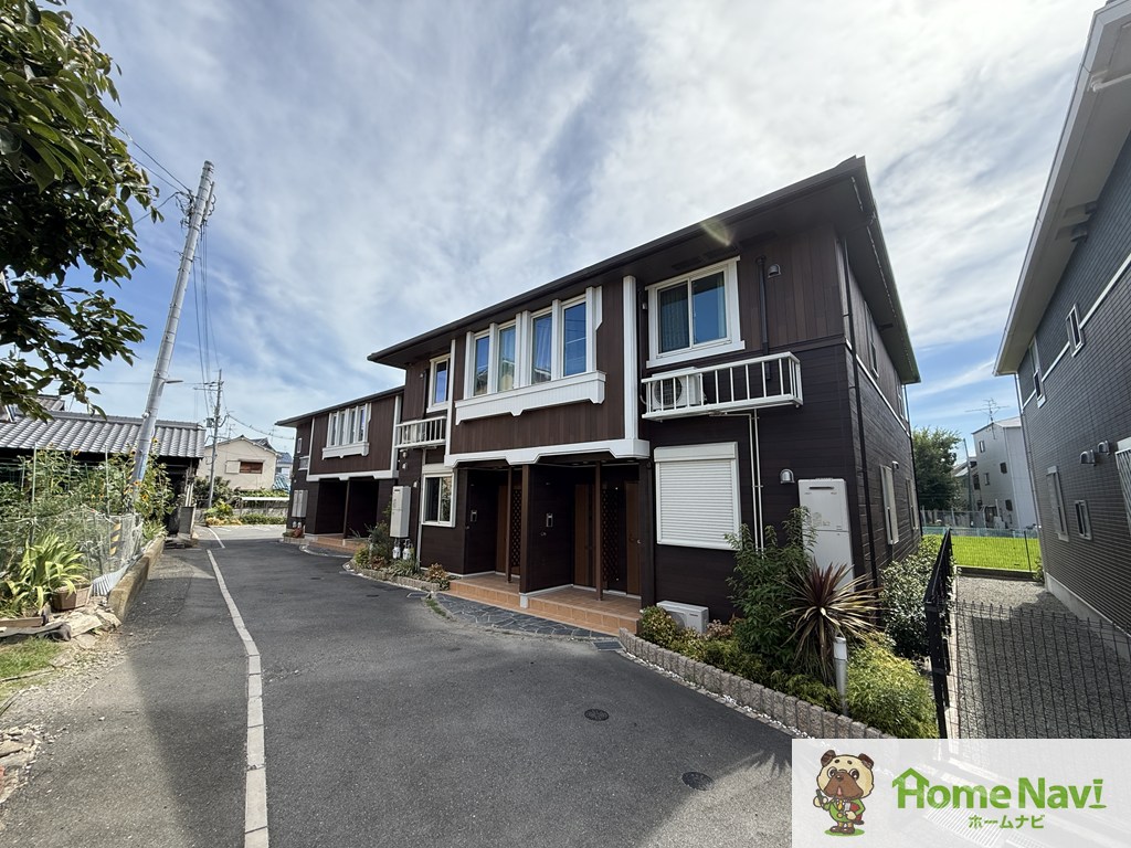 建物外観　「メゾンー８」、現地待ち合わせでのご案内も可能です。