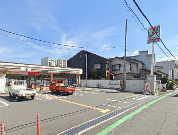 コンビニ　セブンイレブン藤井寺道明寺2丁目店（コンビニ）まで550m