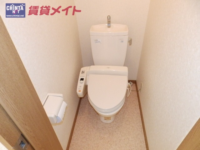 【度会郡玉城町佐田のアパートのトイレ】