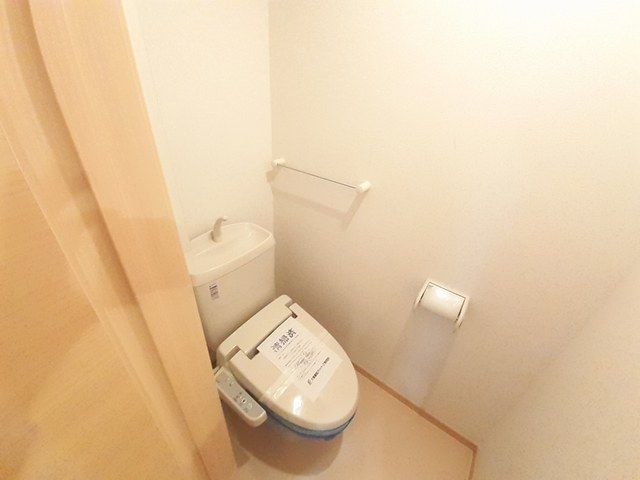 【プリムヴェールＢのトイレ】