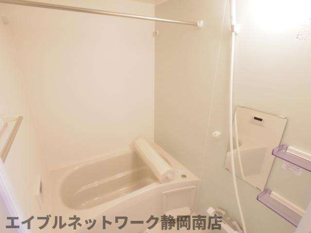 バス・シャワールーム　お風呂です