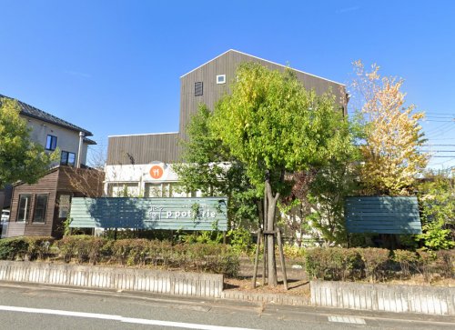 飲食店　ポトリエ（飲食店）まで142m