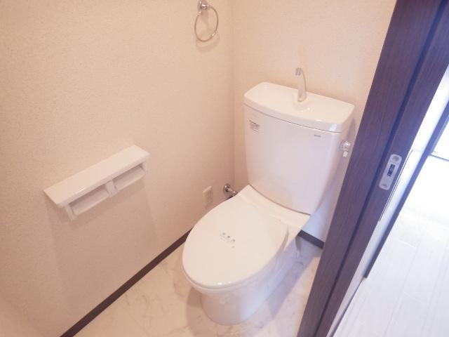 【天理市勾田町のアパートのトイレ】