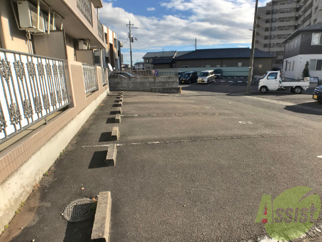 【仙台市宮城野区福田町のマンションの駐車場】