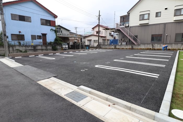 【ユイット・マレの駐車場】