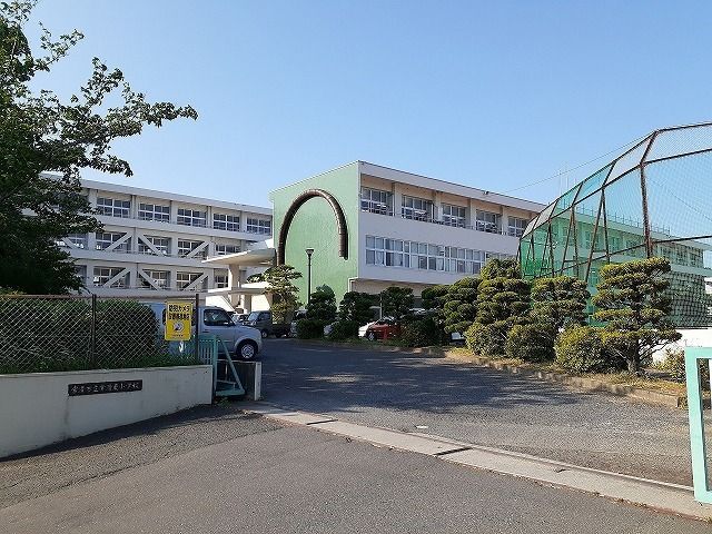 【サンリッツ高宮Ｃの小学校】