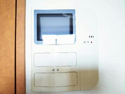 その他設備　モニター付きインターホンで安心。同タイプの写真です。