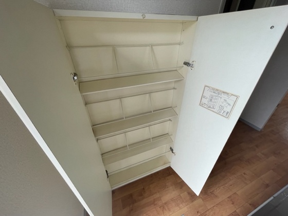収納　※別号室の写真です。