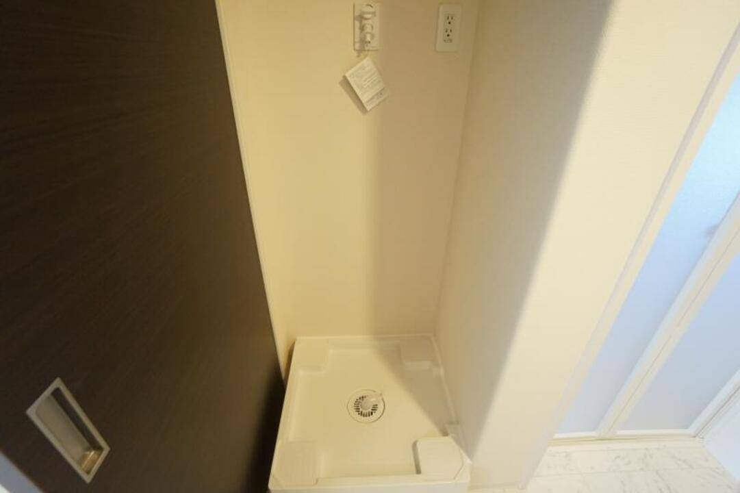 洗面設備　洗濯機置場