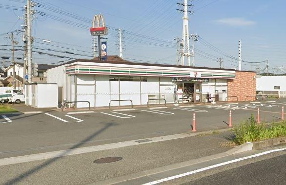 コンビニ　セブンイレブン姫路飾磨中島3丁目店（コンビニ）まで373m