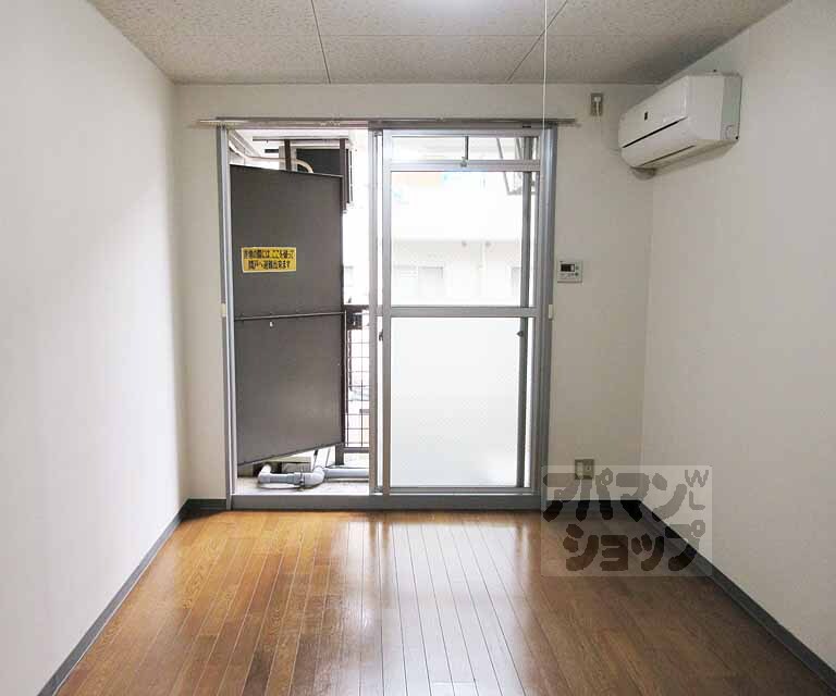 居室・リビング　綺麗な室内です