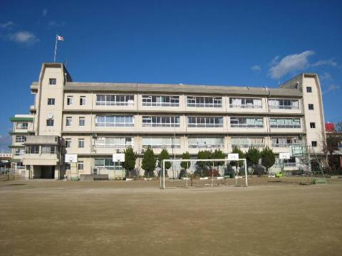 マンションフォルツーナ　茨木市立平田中学校（その他　640m）