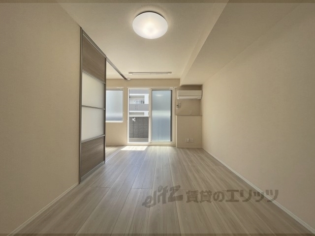 居室・リビング　リビング